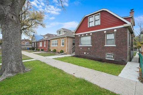 Tiny photo for 9225 S SAGINAW Avenue, Chicago, IL 60617 (MLS # 12385368)