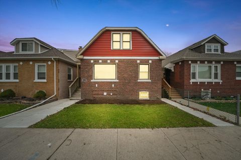 Tiny photo for 9225 S SAGINAW Avenue, Chicago, IL 60617 (MLS # 12385368)
