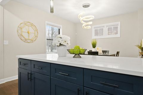 Tiny photo for 9225 S SAGINAW Avenue, Chicago, IL 60617 (MLS # 12385368)