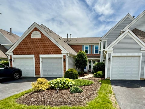 Photo of 259 Doral Court #6, Elk Grove Village, IL 60007 (MLS # 12726186)