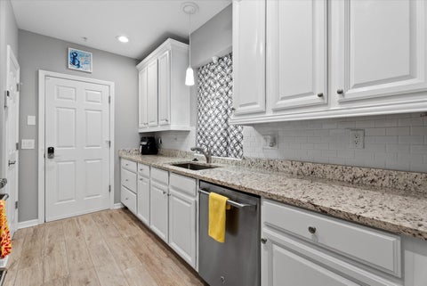 Tiny photo for 4190 Overture Circle, Bradenton, FL 34209 (MLS # 12776393)