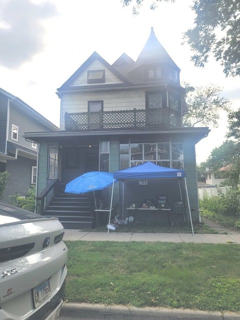 Photo of 723 Wenonah Avenue, Oak Park, IL 60304 (MLS # 12758274)