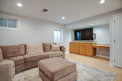 Tiny photo for 176 Adler Drive, Libertyville, IL 60048 (MLS # 12760362)