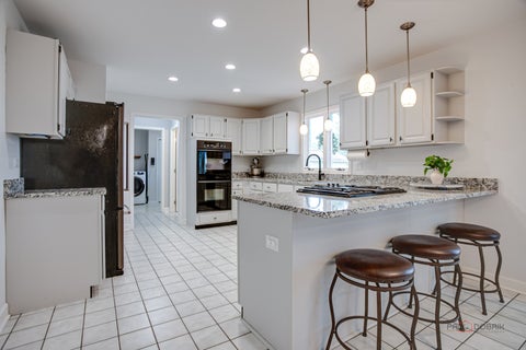 Tiny photo for 176 Adler Drive, Libertyville, IL 60048 (MLS # 12760362)