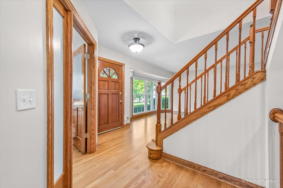 906 Ridgewood Drive