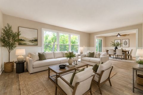 Tiny photo for 1482 Pebblestone Cove, Wheaton, IL 60189 (MLS # 12691575)