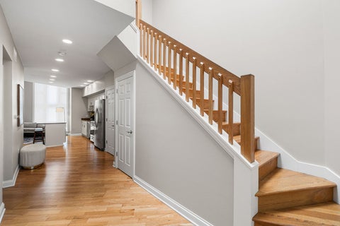 Tiny photo for 3250 N Lincoln Avenue #C, Chicago, IL 60657 (MLS # 12737395)