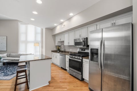 Tiny photo for 3250 N Lincoln Avenue #C, Chicago, IL 60657 (MLS # 12737395)