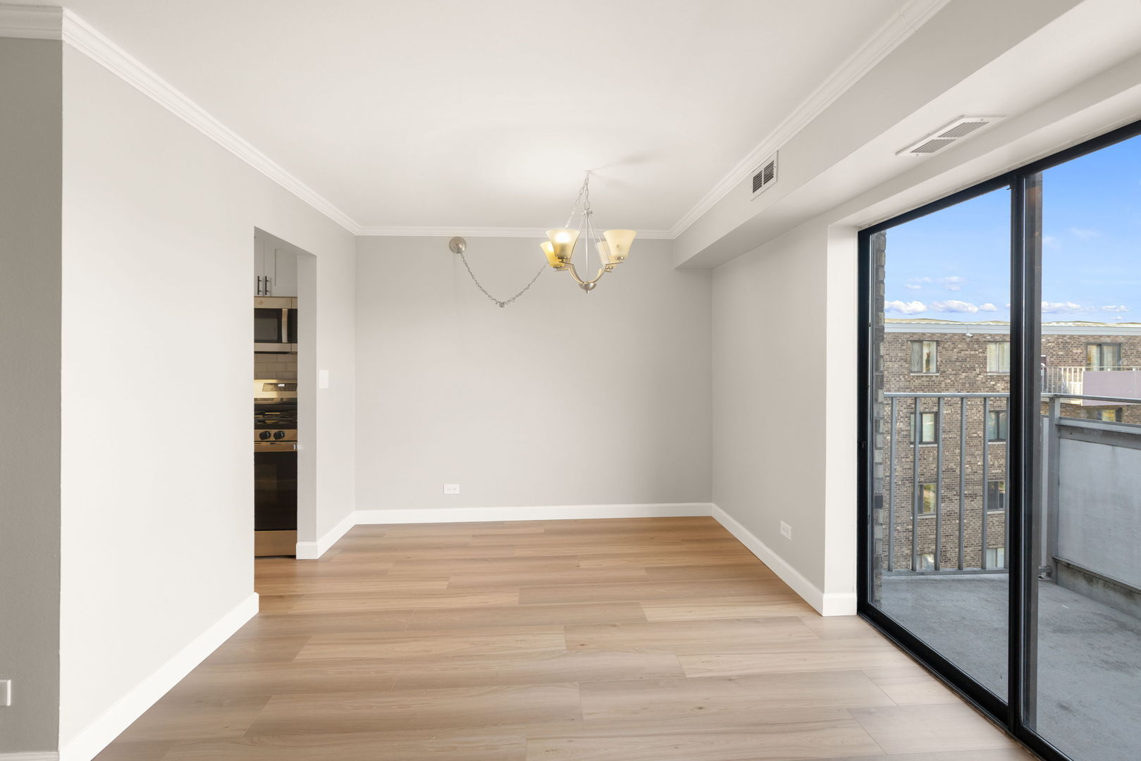 1460 FAIRLANE Drive 515