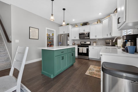 Tiny photo for 3 Flag Tree Court, Bloomington, IL 61705 (MLS # 12724270)