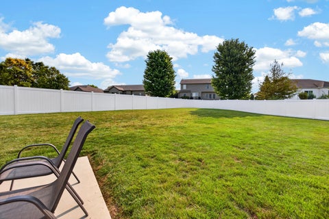 Tiny photo for 3 Flag Tree Court, Bloomington, IL 61705 (MLS # 12724270)
