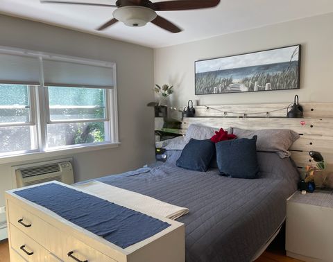 Tiny photo for 1414 Elmwood Avenue #3F, Evanston, IL 60201 (MLS # 12554467)