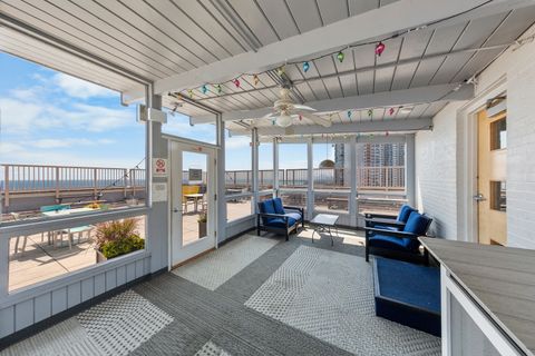 Tiny photo for 6157 N Sheridan Road #19G, Chicago, IL 60660 (MLS # 12454702)
