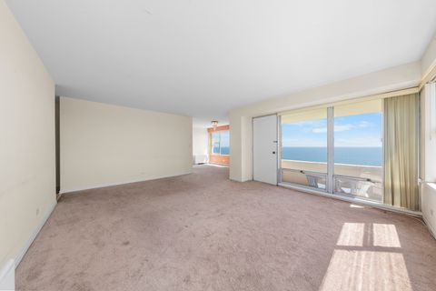 Tiny photo for 6157 N Sheridan Road #19G, Chicago, IL 60660 (MLS # 12454702)