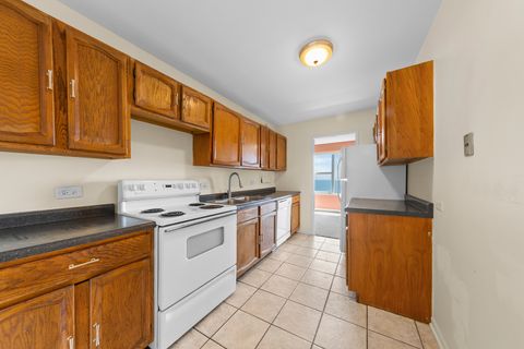 Tiny photo for 6157 N Sheridan Road #19G, Chicago, IL 60660 (MLS # 12454702)