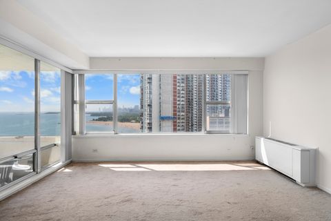 Tiny photo for 6157 N Sheridan Road #19G, Chicago, IL 60660 (MLS # 12454702)