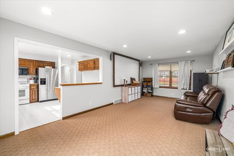 Tiny photo for 105 Wilson Place, Oswego, IL 60543 (MLS # 12594085)