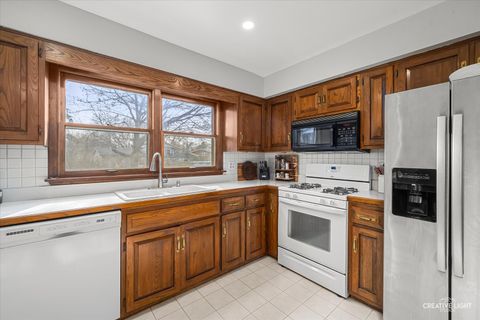 Tiny photo for 105 Wilson Place, Oswego, IL 60543 (MLS # 12594085)