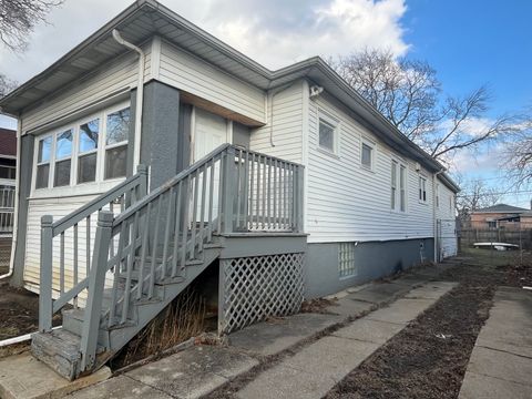 Photo of 11557 S Church Street, Chicago, IL 60643 (MLS # 12590259)
