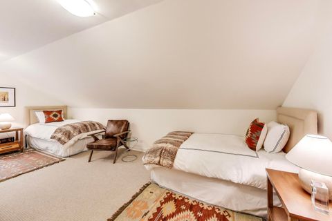 Tiny photo for 1076 Old Elm Lane, Glencoe, IL 60022 (MLS # 12587889)