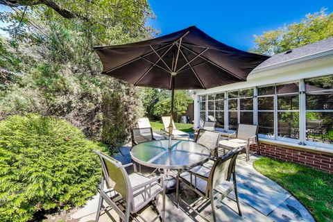 Tiny photo for 1076 Old Elm Lane, Glencoe, IL 60022 (MLS # 12587889)