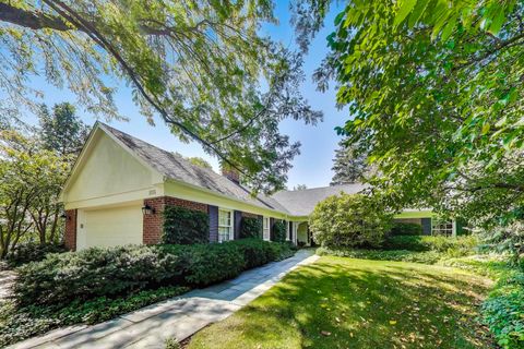 1076 Old Elm Lane Glencoe IL 60022