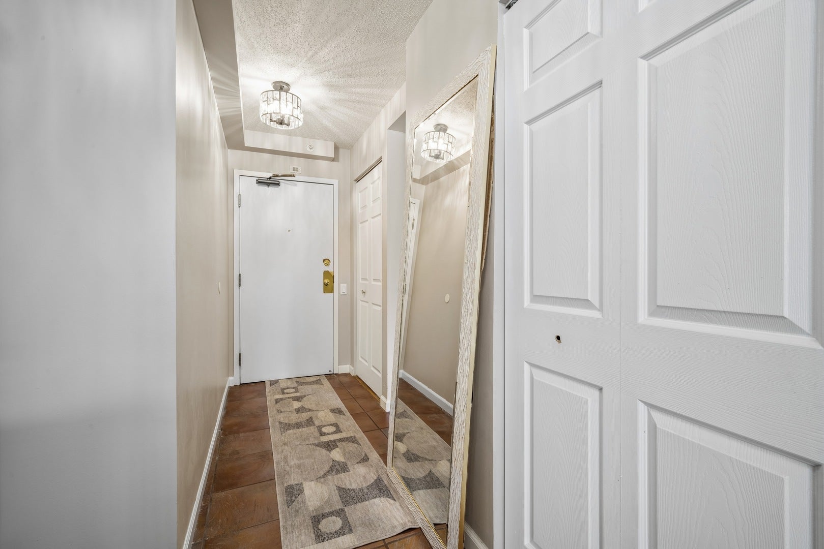 1840 Huntington Boulevard 305