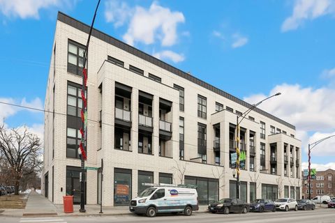 Photo of 4405 N Richmond Street #205, Chicago, IL 60625 (MLS # 12646477)