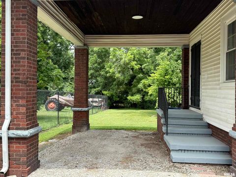 Tiny photo for 716 NORTH Street, Mt Vernon, IL 62864 (MLS # EB458929)