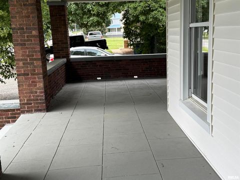 Tiny photo for 716 NORTH Street, Mt Vernon, IL 62864 (MLS # EB458929)