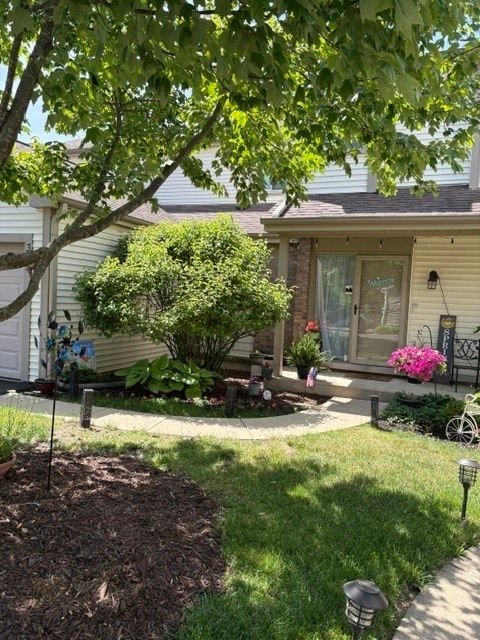 Photo of 315 E Forest Knoll Drive, Palatine, IL 60074 (MLS # 12676345)