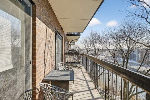 Tiny photo for 711 S River Road #617, Des Plaines, IL 60016 (MLS # 12567920)