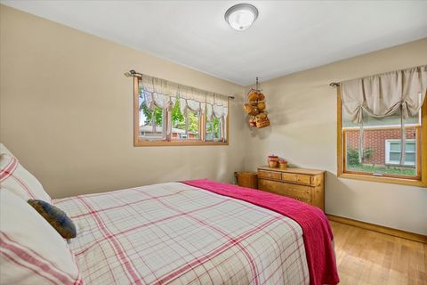 Tiny photo for 3705 W Anne Street, McHenry, IL 60050 (MLS # 12472179)