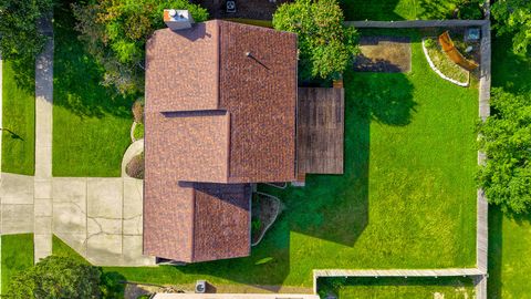 Tiny photo for 3270 Cashmore Road, Waukegan, IL 60087 (MLS # 12475854)