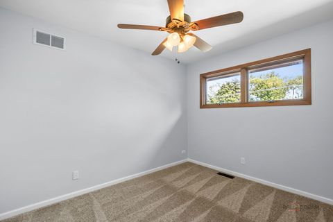 Tiny photo for 3270 Cashmore Road, Waukegan, IL 60087 (MLS # 12475854)