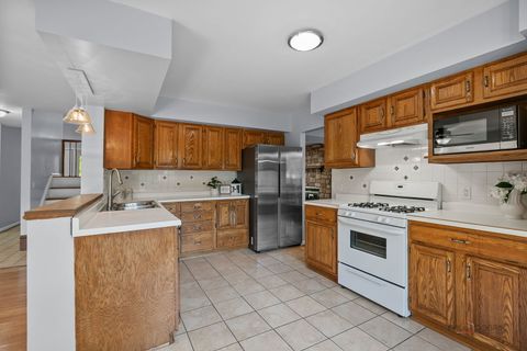 Tiny photo for 3270 Cashmore Road, Waukegan, IL 60087 (MLS # 12475854)