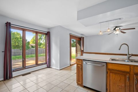 Tiny photo for 3270 Cashmore Road, Waukegan, IL 60087 (MLS # 12475854)