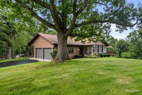 Photo of 10033 W Hillshire Drive, Richmond, IL 60071 (MLS # 12694506)