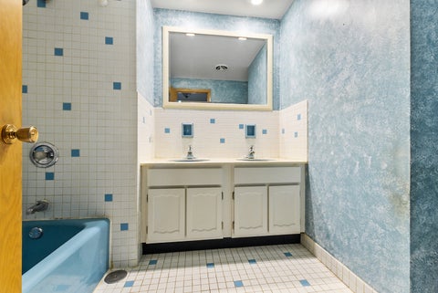 Tiny photo for 10336 S Georgia Lane, Oak Lawn, IL 60453 (MLS # 12738321)