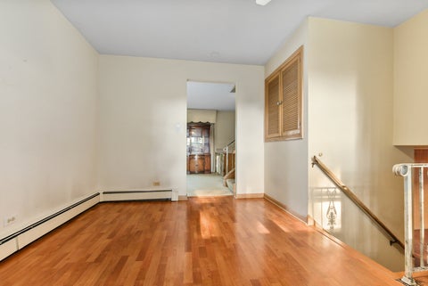Tiny photo for 10336 S Georgia Lane, Oak Lawn, IL 60453 (MLS # 12738321)