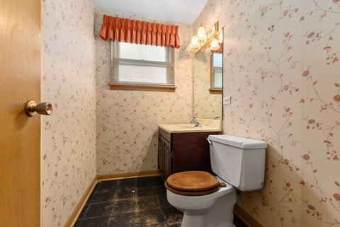 Tiny photo for 10336 S Georgia Lane, Oak Lawn, IL 60453 (MLS # 12738321)