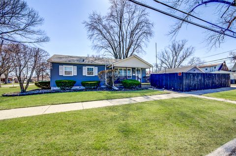 Tiny photo for 2953 180th Street, Lansing, IL 60438 (MLS # 12597406)