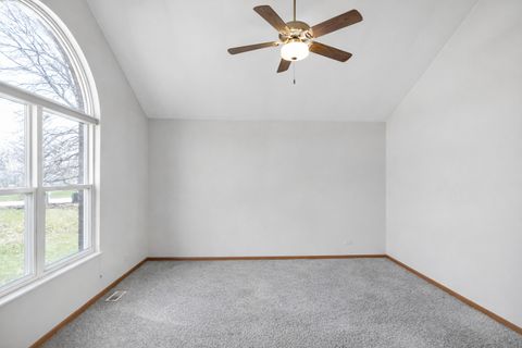 Tiny photo for 144 Canterbury Court, Bloomingdale, IL 60108 (MLS # 12613532)