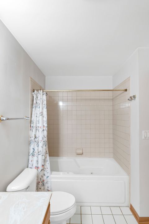 Tiny photo for 144 Canterbury Court, Bloomingdale, IL 60108 (MLS # 12613532)