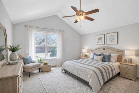 Tiny photo for 144 Canterbury Court, Bloomingdale, IL 60108 (MLS # 12613532)