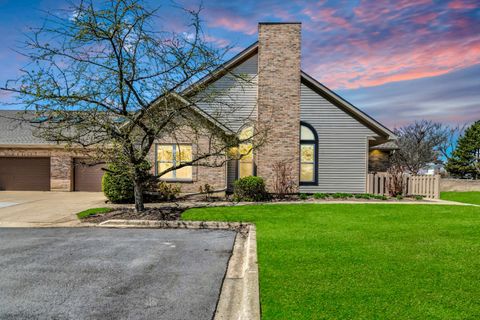 Tiny photo for 144 Canterbury Court, Bloomingdale, IL 60108 (MLS # 12613532)