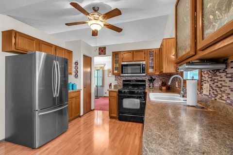 Tiny photo for 216 Timber Oaks Drive, North Aurora, IL 60542 (MLS # 12491279)