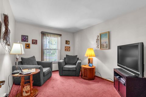 Tiny photo for 216 Timber Oaks Drive, North Aurora, IL 60542 (MLS # 12491279)