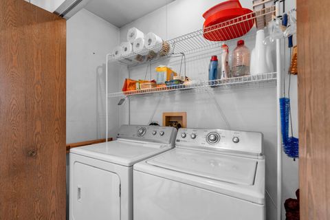 Tiny photo for 216 Timber Oaks Drive, North Aurora, IL 60542 (MLS # 12491279)