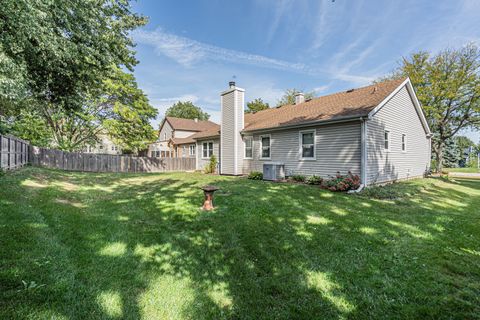 Tiny photo for 216 Timber Oaks Drive, North Aurora, IL 60542 (MLS # 12491279)